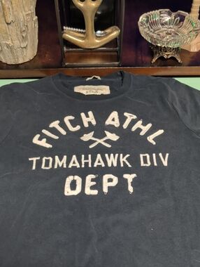 Abercrombie & Fitch Navy Short-Sleeve Graphic Tee